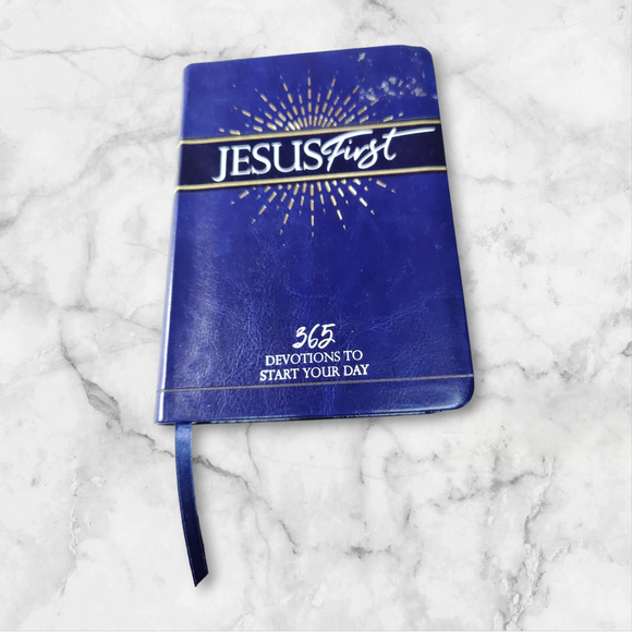 Devotional book - Picture 1 of 2